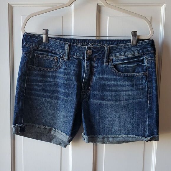 AMERICAN EAGLE OUTFITTERS AEO JEAN DENIM SHORTS SIZE 8 MIDRISE RIGID 100% COTTON - Picture 1 of 6